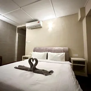 Gasthof Madras 58-1 Private Bathroom, George Town